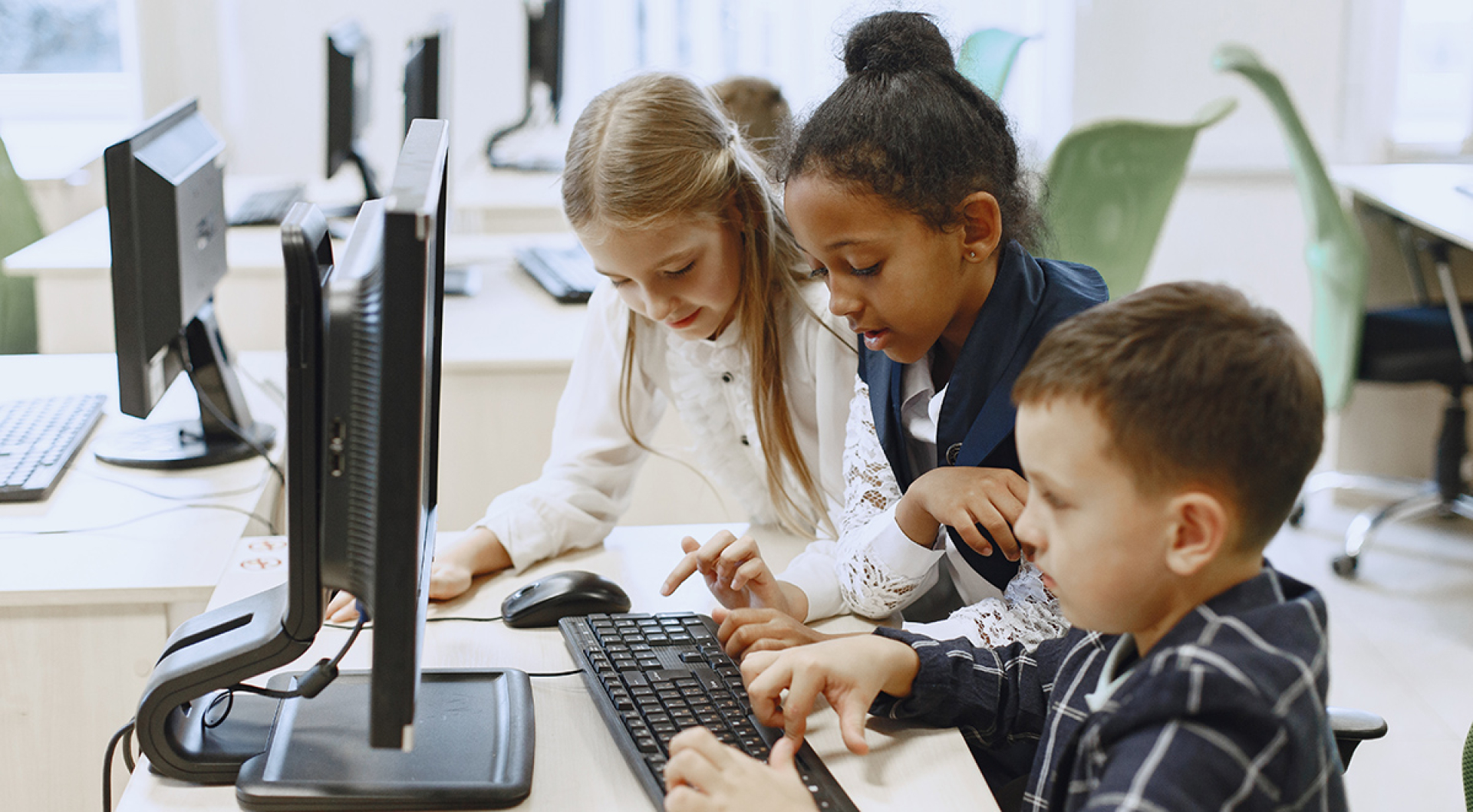 Technology Integration in Faith-Based Education: Finding the Balance